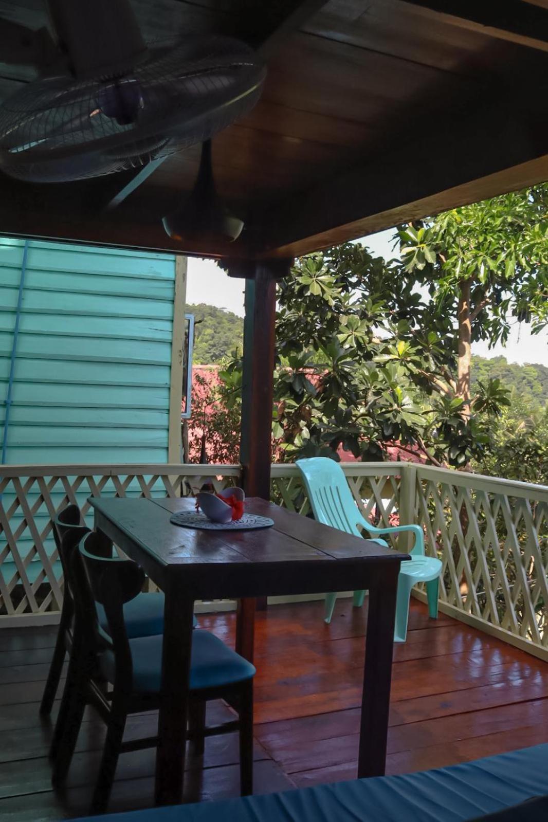 Toto Pizza Bungalows And Sea View Restaurant Sok San Village Exterior foto