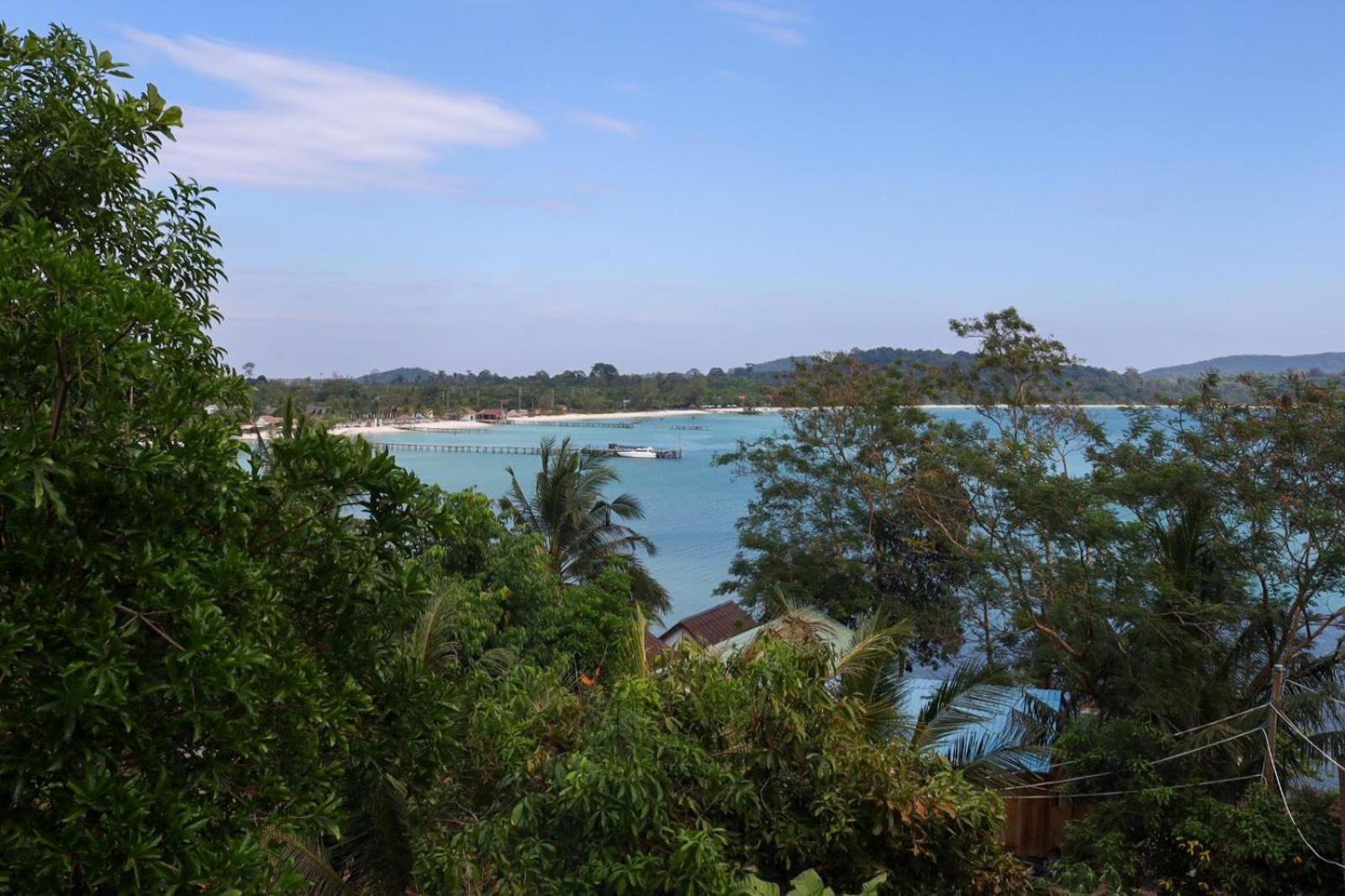 Toto Pizza Bungalows And Sea View Restaurant Sok San Village Exterior foto